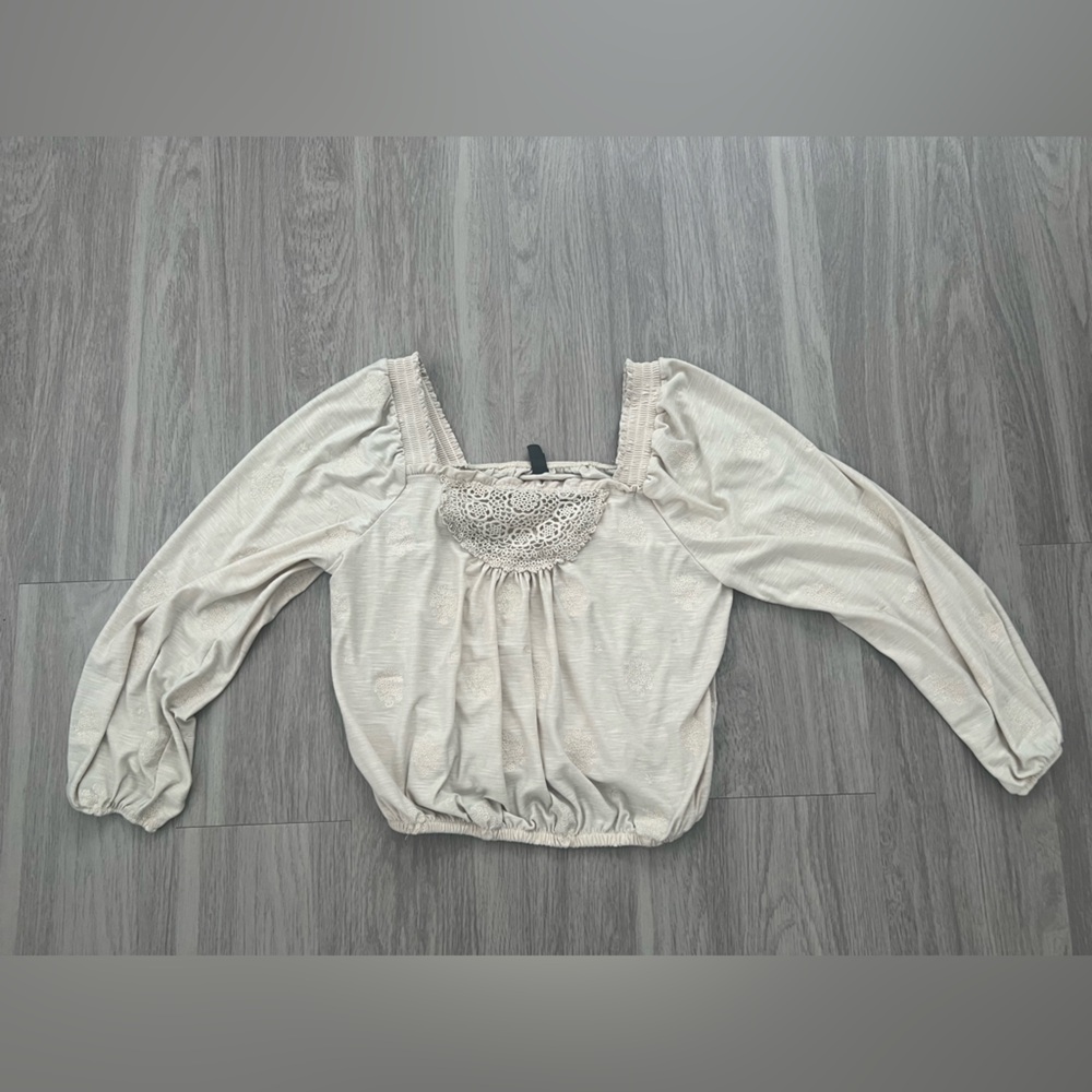 Alya crop top blouse size medium